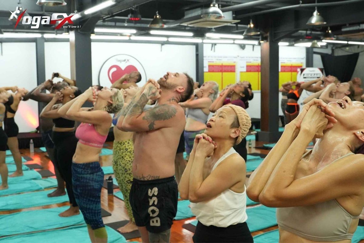 Comparison of a part-time yoga course in Scotland and a 6-day hybrid intensive in Bali